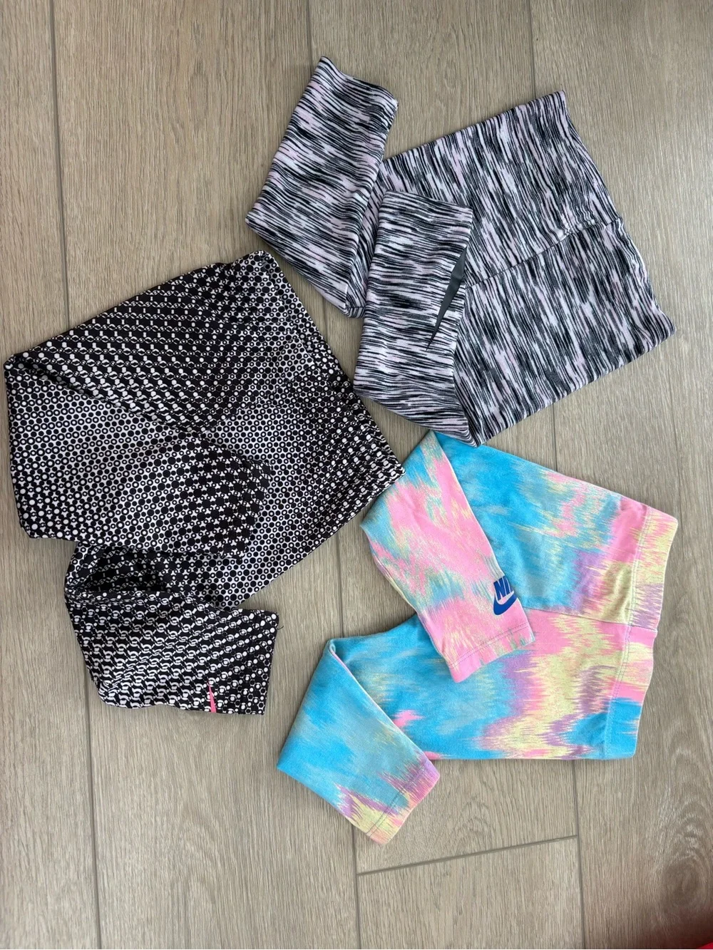 Nike Active Leggings 3 pack - Black/White & Pastel Tie-Dye